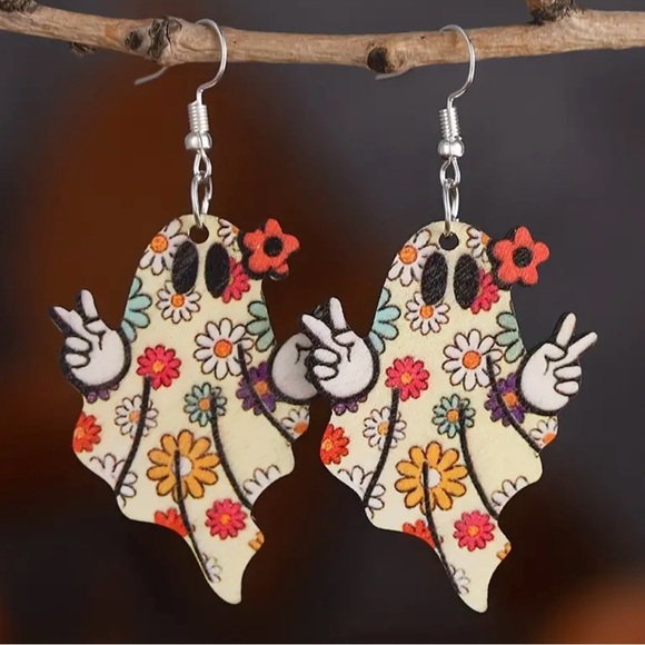 Jewelry - Hippy ghost earrings
